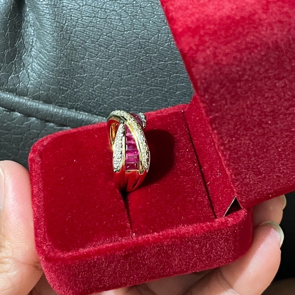 18k YG Ruby ring with dia - Picture 7 of 10